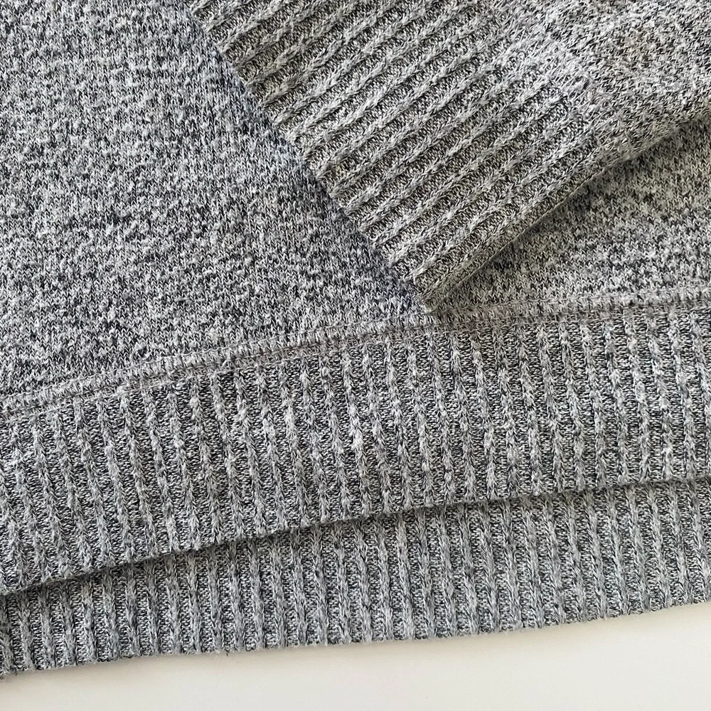 Abercrombie & Fitch Don’t Worry Crewneck Sweater - Picture 6 of 6